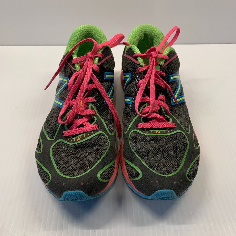 New Balance Sz 8 Womens.